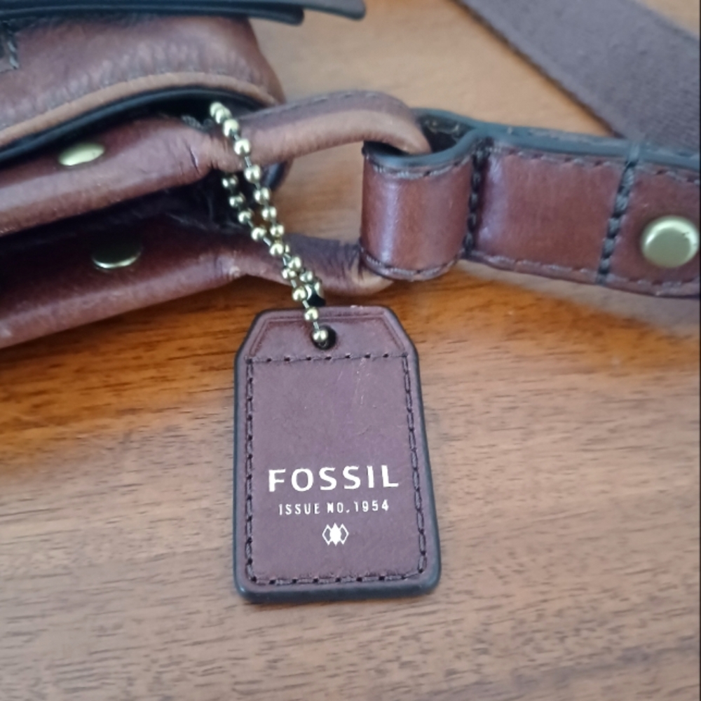 FOSSIL Brown Leather Crossbody Bag - Picture 14 of 14
